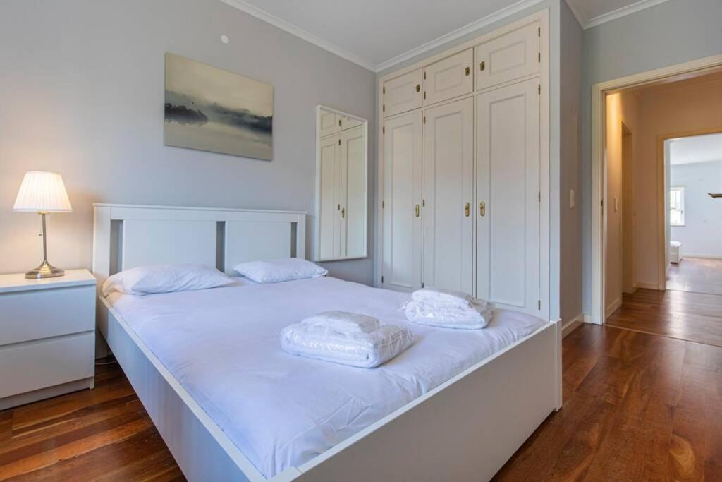 Stunning Apartment W/ Pool Cascais Esterno foto