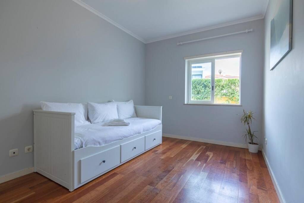 Stunning Apartment W/ Pool Cascais Esterno foto